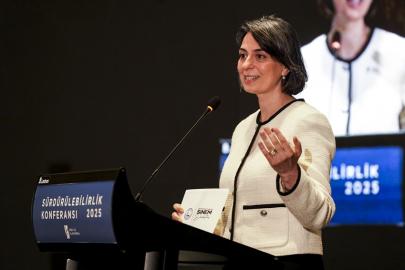 ÜSKÜDAR BELEDİYE BAŞKANI DEDETAŞ, SÜRDÜRÜLEBİLİRLİK KONFERANSI'NIN AÇILIŞ OTURUMUNDA KONUŞTU