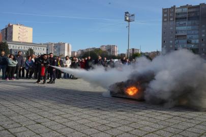 BEYLİKDÜZÜ BELEDİYESİ’NDEN ÇALIŞANLARINA YANGIN GÜVENLİK EĞİTİMİ