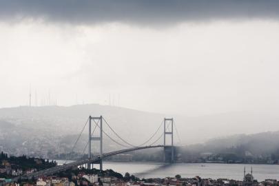 İSTANBUL YILBAŞINA SOĞUK VE YAĞIŞLI HAVAYLA GİRİYOR