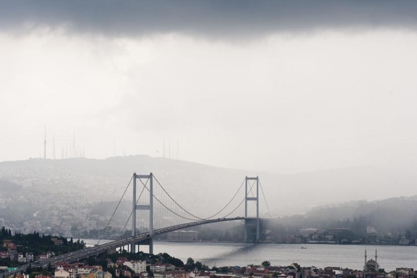 İSTANBUL YILBAŞINA SOĞUK VE YAĞIŞLI HAVAYLA GİRİYOR