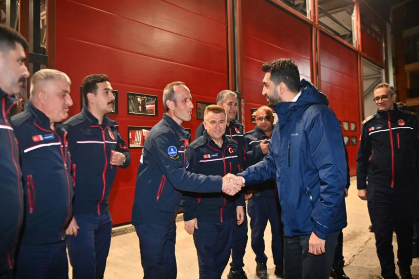 BAŞKAN BİNGÖL'DEN YENİ YIL ÖNCESİ SAHA EKİPLERİ ZİYARETİ