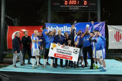 ÜMRANİYE’DE MAHALLEM FUTBOL ŞÖLENİ