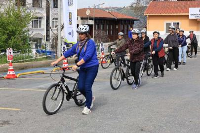 İSPARK’TAN ÜCRETSİZ BİSİKLET EĞİTİMİ