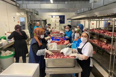 PENDİK’TE KURBAN PAYLAŞMA DAYANIŞMASI
