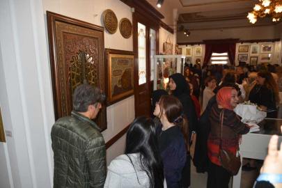 SANAT AKADEMİSİ’NDE YIL SONU SERGİSİNE YOĞUN İLGİ