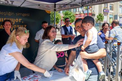 MALTEPE’DE AŞURE BEREKETİ PAYLAŞILDI