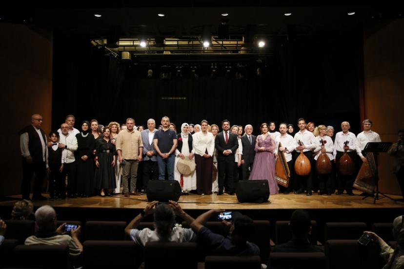 MUSİKİ KONSERİYLE SEZONA VEDA