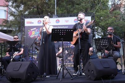 MALTEPE'DE 90'LAR RÜZGÂRI CEVİZLİ'DE DEVAM ETTİ
