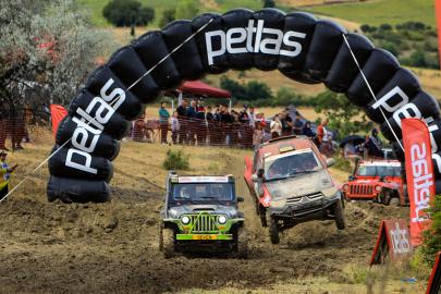 VEZİRKÖPRÜ'DE OFFROAD HEYECANI TAMAMLANDI