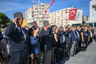 BORNOVA’DA GAZİLER GÜNÜ TÖRENİ