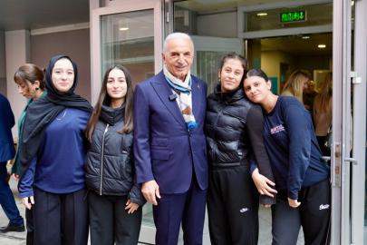 ÜMRANİYE’DE HAFTAYA ÖĞRENCİLERLE BAŞLANGIÇ